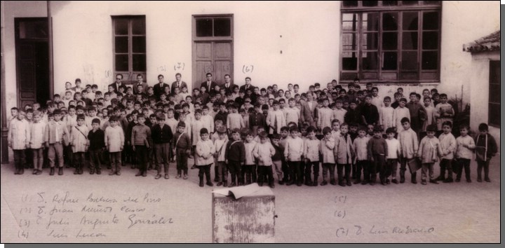 Maestros y alumnos de Montilla, ca. 1963
