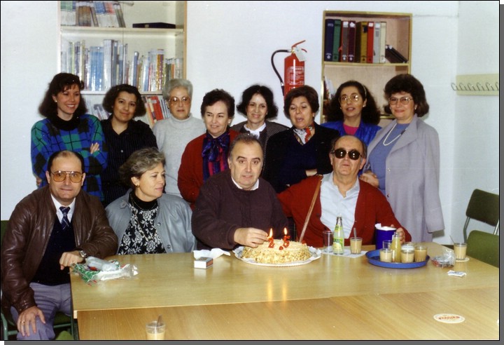 Rafael y profesores del colegio Virgen de Linares, ca. 1986