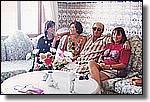 iRafael con Pilar Cspedes y otras amigas, Larache, 1990.jpg